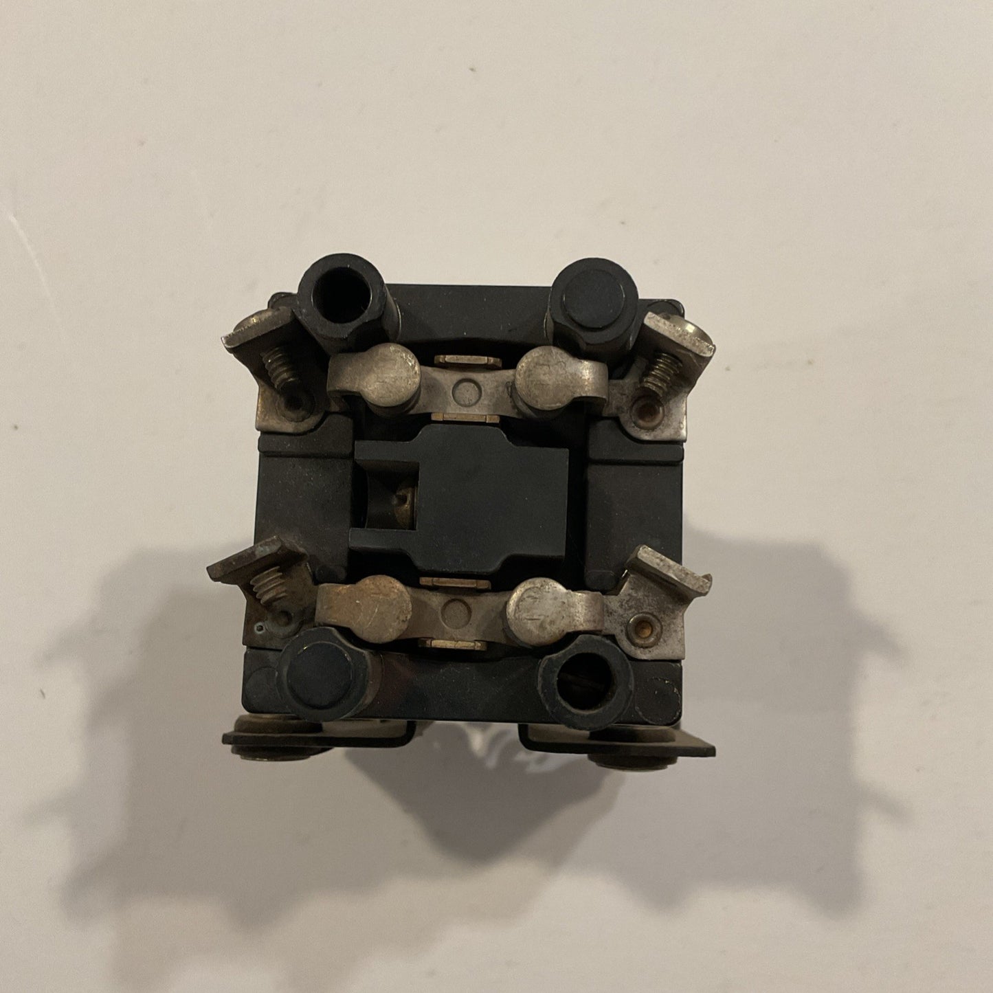 Allen-Bradley Control Relay 700-C200A1 Series B