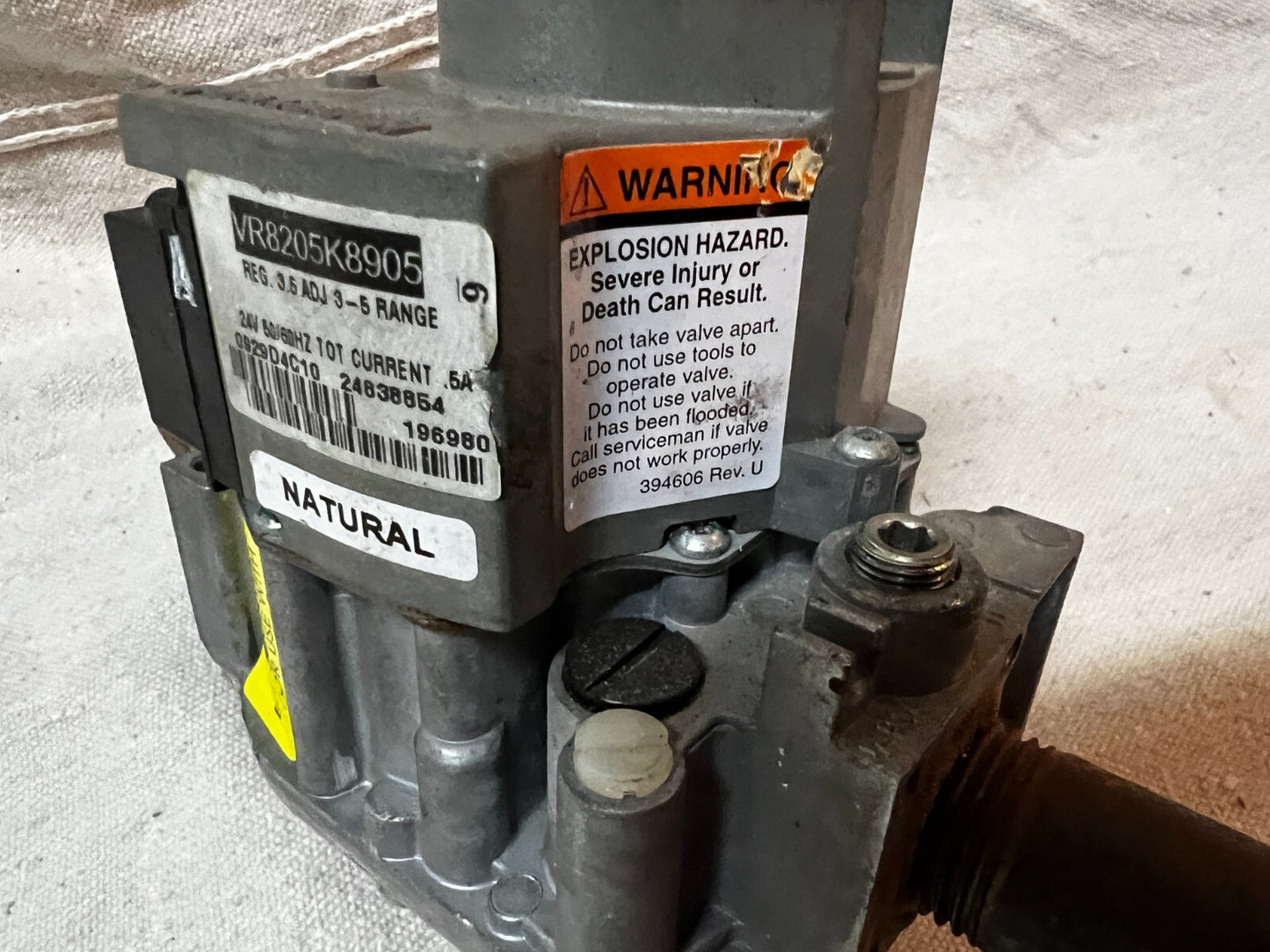 Honeywell VR8205K8905 Natural Gas 24V Valve modified for L.P. Gas
