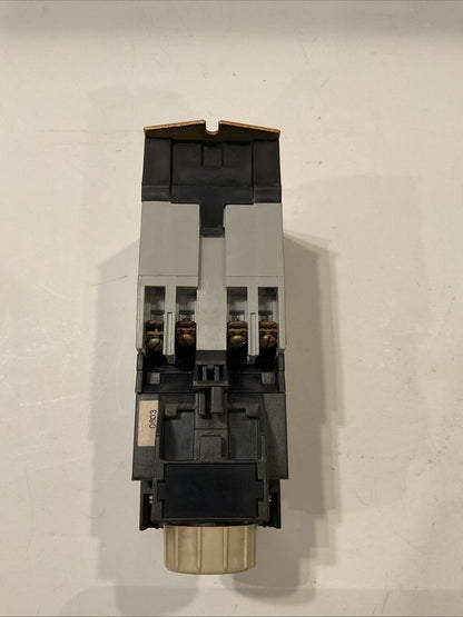 Square D 8501 XTD1 Timing Relay Series A, 8501 X040 110/120V Coil