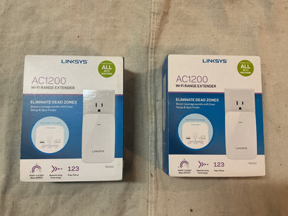 Linksys AC3200 Router with 2x RE6350 AC1200 Dual-Band Wi-Fi Range Extender